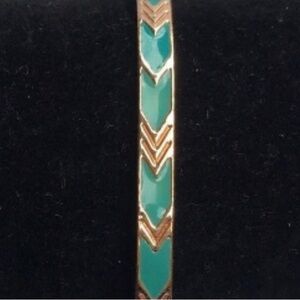 Must be Bundled to ship! Part of $5 for 25 SALE starting more items being added